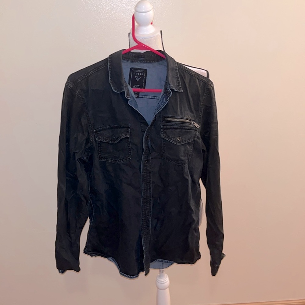 Medium Classy Guess Mens Button Up Shirt